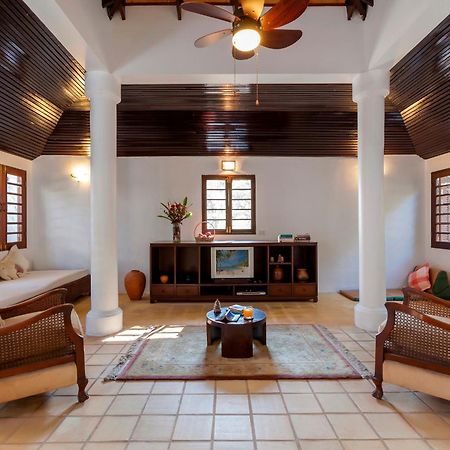 Baan Khunying - Secluded Phuket Beachfront Villa Rawai Luaran gambar