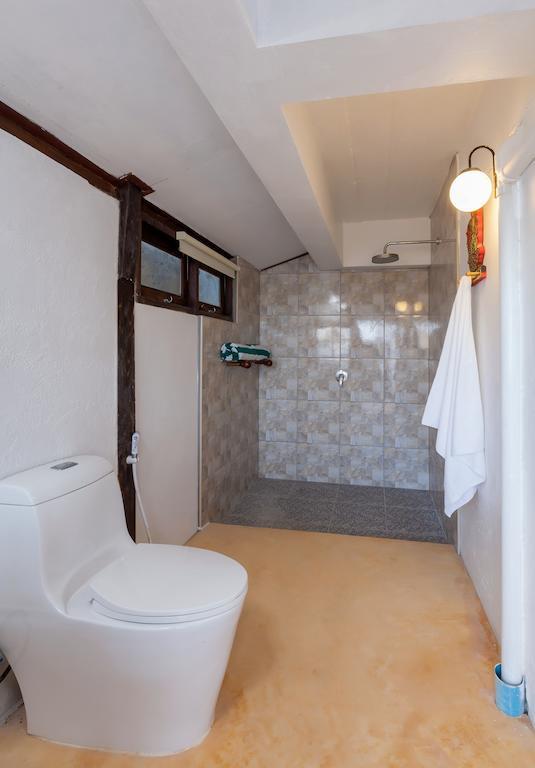 Baan Khunying - Secluded Phuket Beachfront Villa Rawai Bilik gambar