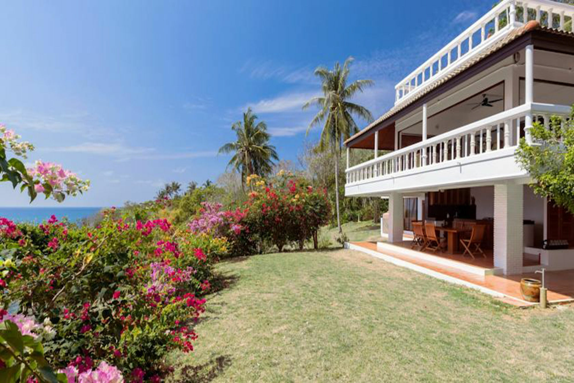 Baan Khunying - Secluded Phuket Beachfront Villa Rawai Luaran gambar