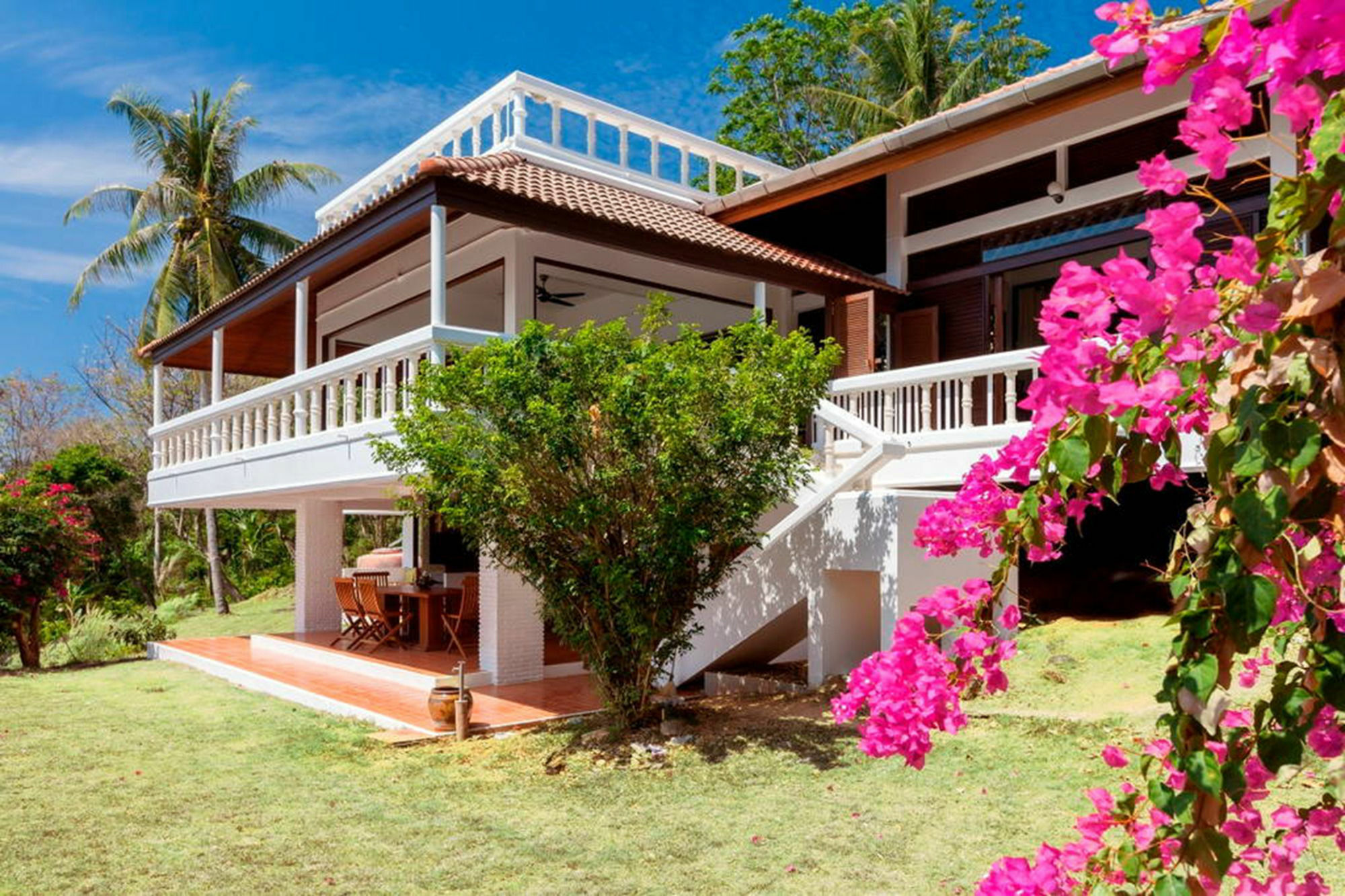 Baan Khunying - Secluded Phuket Beachfront Villa Rawai Luaran gambar